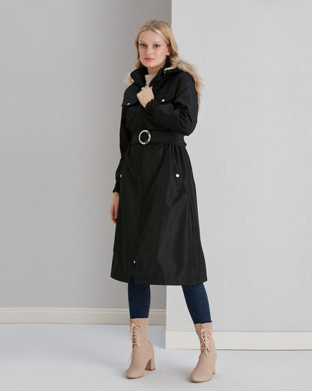 Adjustable Versatile Women's Black Coat | Long Sleeves & Hooded Cover For Protection | The Stylish Pick For Stylish Women